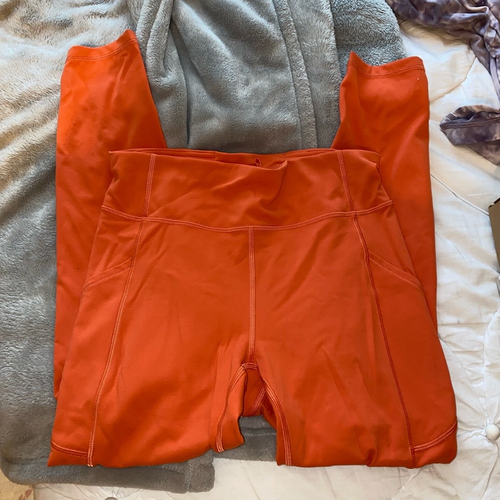 Twice worn invigorate lululemon legging size 8